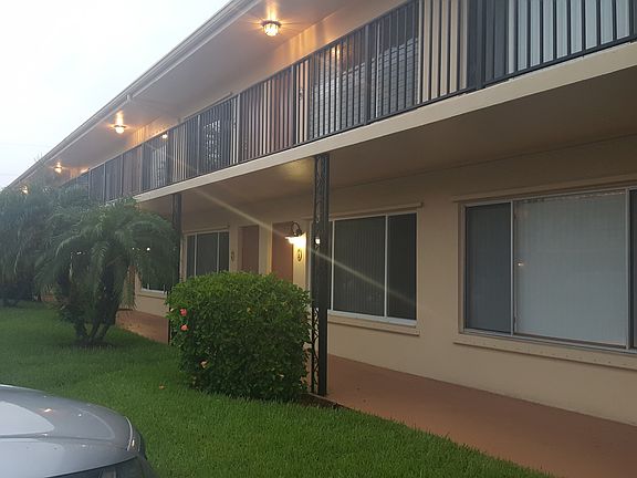 2nd image of 2303 S Federal Hwy APT 4
