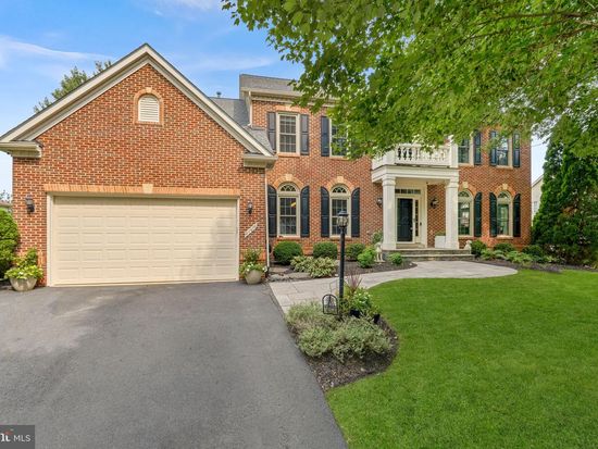 21476 Glebe View Dr, Ashburn, VA 20148