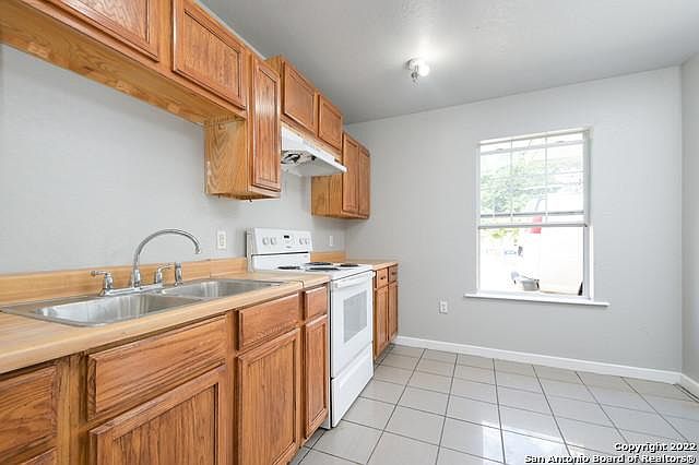 1st image of 507 Oregon St #2