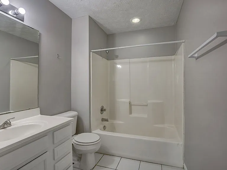 4489 Ammon Ave — Photo 10
