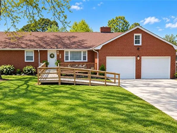 1213 Lilac Ave, Chesapeake, VA 23325