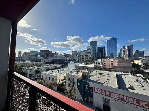 875 G St #603 Photo 1