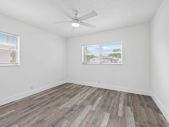 5th image of 6531 SW 19th St