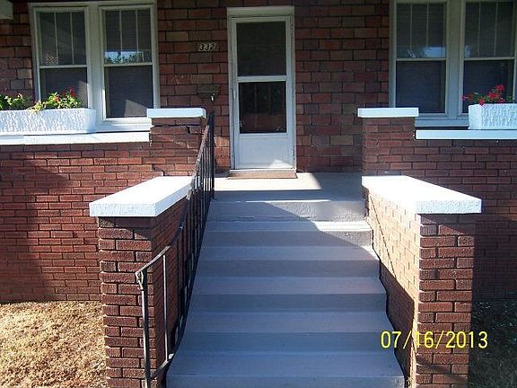 2nd image of 332 E 21st St