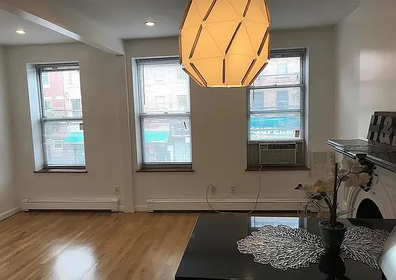 Rented by Realty Collective | media 22