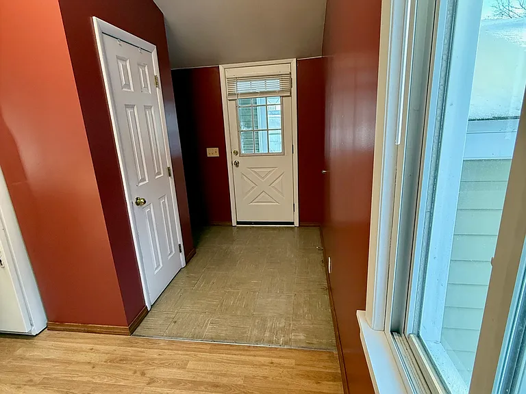 29512 Maple St — Photo 11