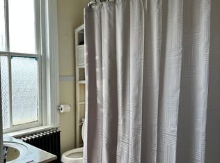526 W James St APT 2, Lancaster, PA 17603