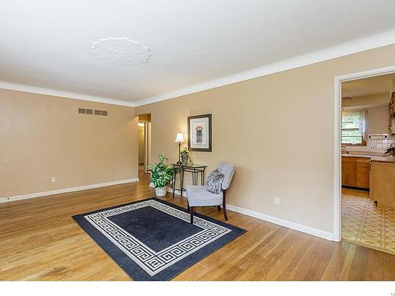 5th image of 2045 Saint Catherine St