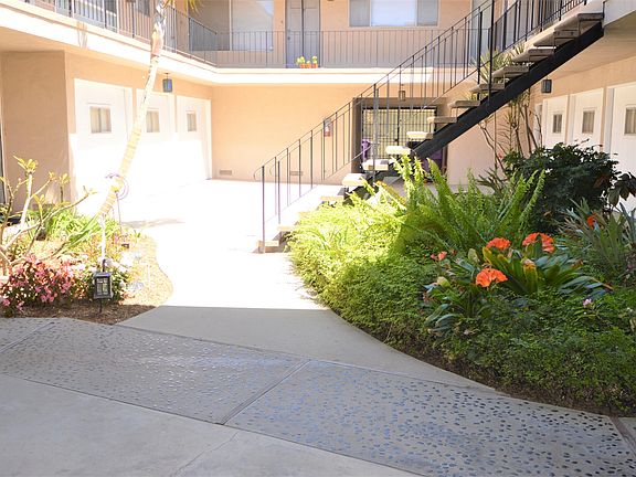 Building Courtyard