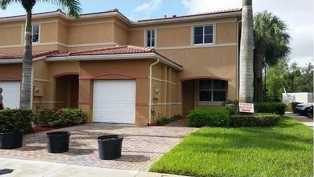 1st image of 4936 SW 30th Ter