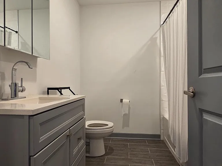 417 W Berks St #2 — Photo 10