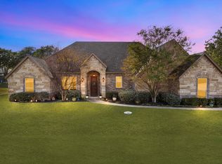 7010 Westover Dr, Granbury, TX 76049