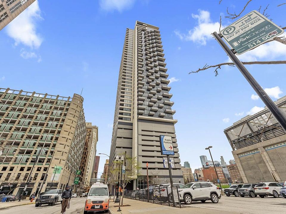 1st image of 235 W Van Buren St Unit 3506