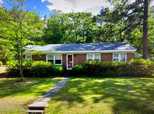 1713 Treemont Dr, Greenville, NC 27858
