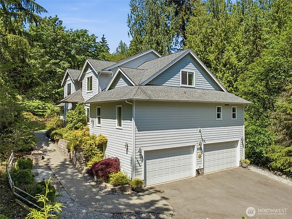 4th image of 5014 78th Avenue NW