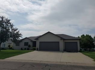614 Circle Dr, Wabasha, MN 55981