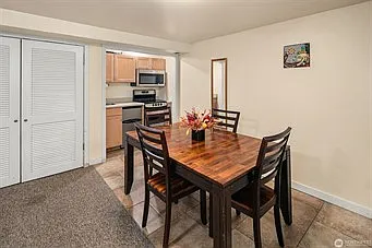 2 bed, 940 sqft, $2,000 — Photo 4