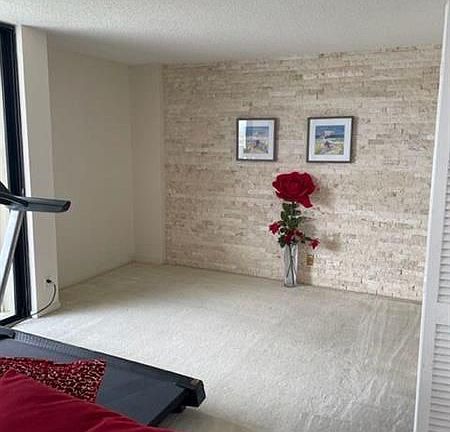 3rd image of 2000 Presidential Way APT 1803