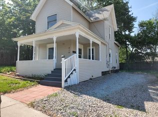 610 Barnard St, Lansing, MI 48912