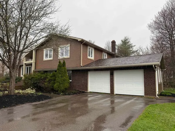 13 Bardin Cres, Charlottetown, PE C1E 1L7