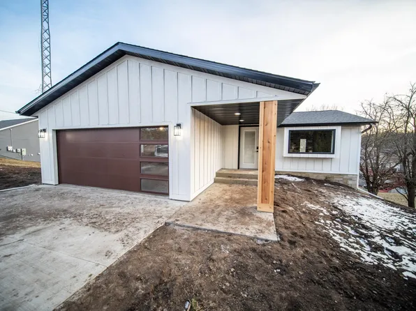 408 20th St SW, Rochester, MN 55902