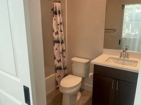 557 Charles Fraker Trl #1, Sunnyvale, CA 94085