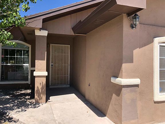 2nd image of 3609 Palm Grove Cir