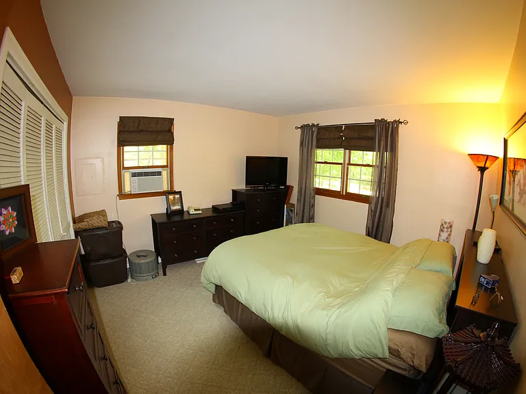 309 Cedar Ln — Photo 8