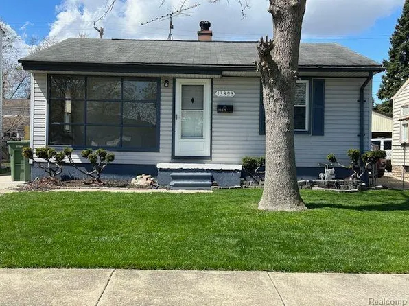13398 Agnes St, Southgate, MI 48195