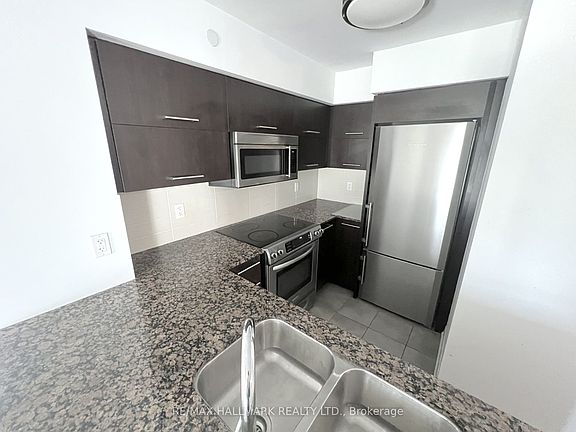 5th image of 5162 Yonge St #607