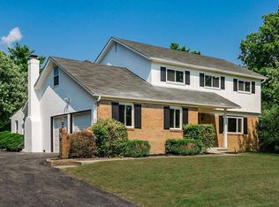 6200 Chinaberry Dr, Columbus, OH 43213