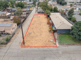 435 S 2nd St, Chowchilla, CA 93610