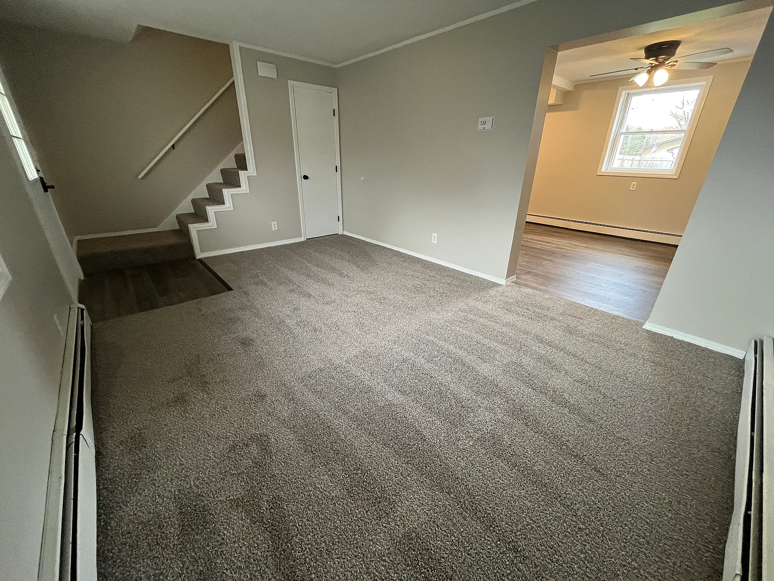 3 bed, 1180 sqft, $1,350 — Photo 2