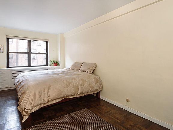 4th image of 347 E 53rd St APT 4B