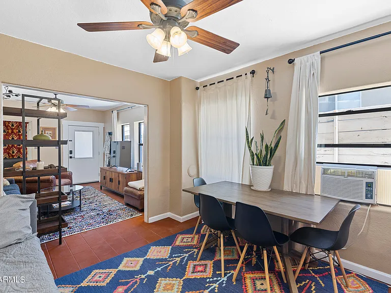 188 S Adonis Ave — Photo 10