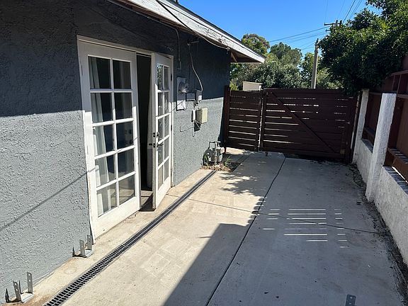 3rd image of 33041 Case St #B