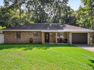 1408 Camillia Cv, Picayune, MS 39466