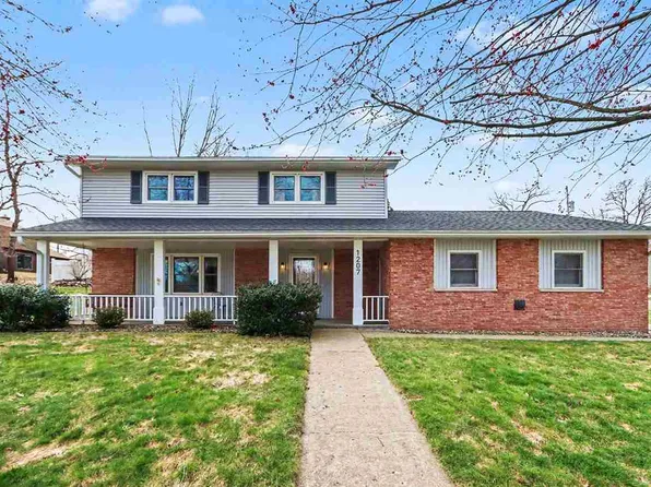 1207 Hampton Oaks Dr, Portage, MI 49024