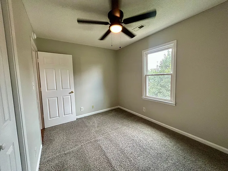 1225 Cobblestone Ln — Photo 36