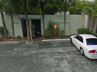 16405 Fox Den Ct, Miami Lakes, FL 33014