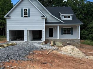 190 Wade Eaton Dr, Mocksville, NC 27028