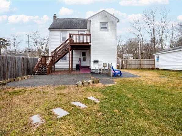 33 Hill St #35, Coventry, RI 02816