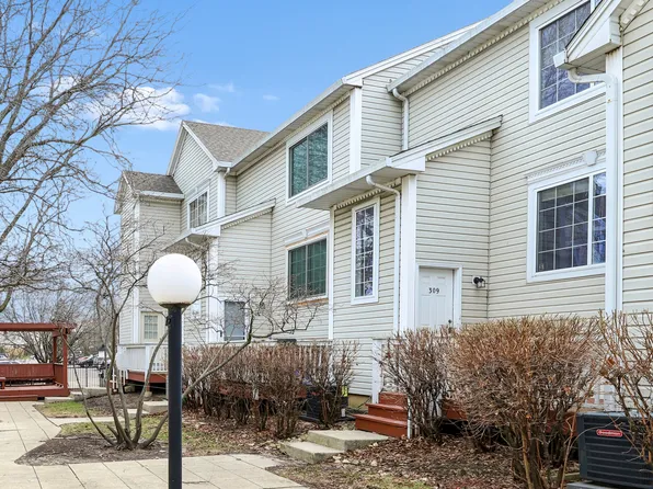 309 Emerald Ct, Bolingbrook, IL 60440