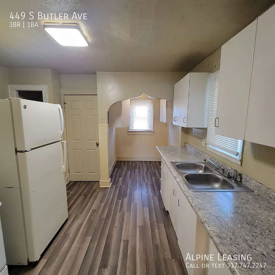 Building Photo - 449 S Butler Ave