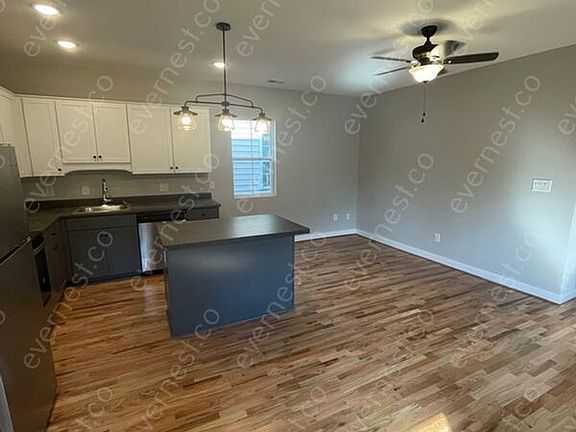 4th image of 1110 N 20th St Unit B