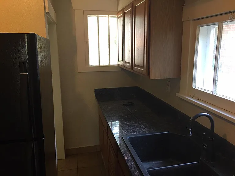 3330 N Saint Paul St — Photo 10