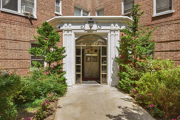 Sold by Keystone Realty USA Corp | media 22