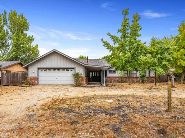 30000 Jamaica Dunes Dr, Tehachapi, CA 93561