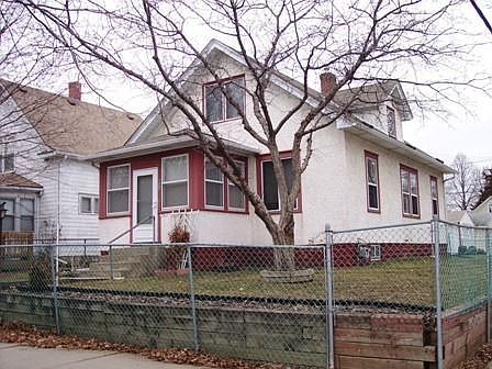 1st image of 800 30th Ave N