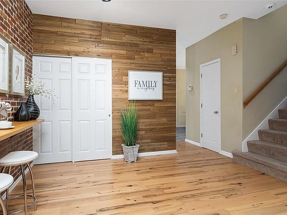 3rd image of 4121 Westminster Pl #18